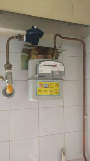 Bathroom in 1 BHK Apartment at Lok Sarita, Andheri East – for Rent