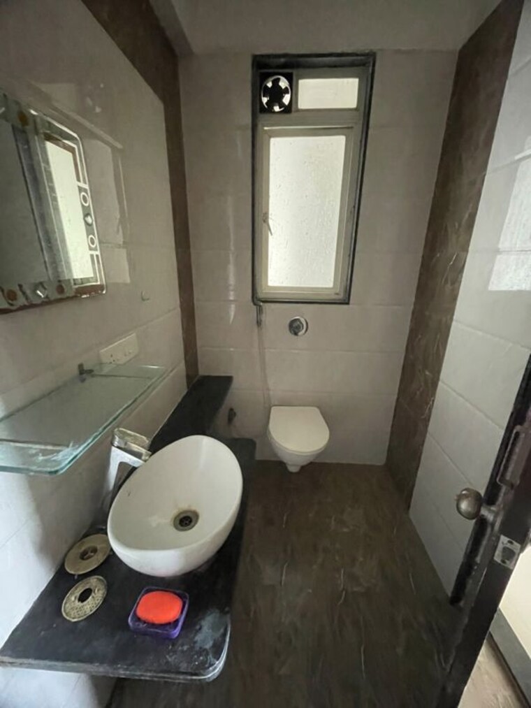 Bathroom, ravinanda-skylights 2 Bedroom 730 Sq.Ft. Apartment In Wagholi Pune 10665761