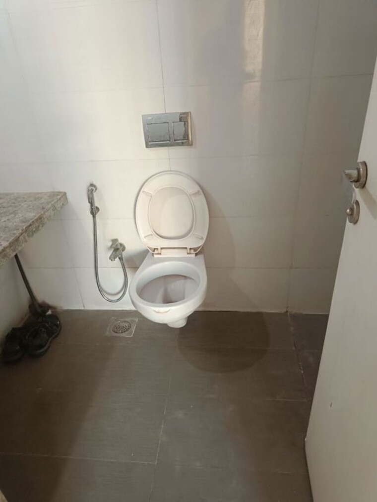 Bathroom, shree-aasavari-apartment 2 Bedroom 600 Sq.Ft. Apartment In Vartak Nagar Thane 10665776