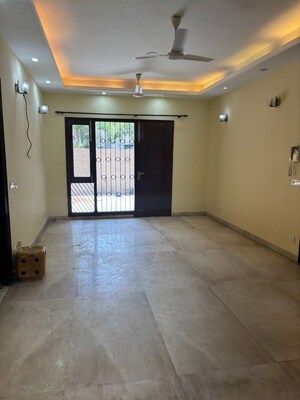3 BHK Builder Floor For Rent in Sector 57