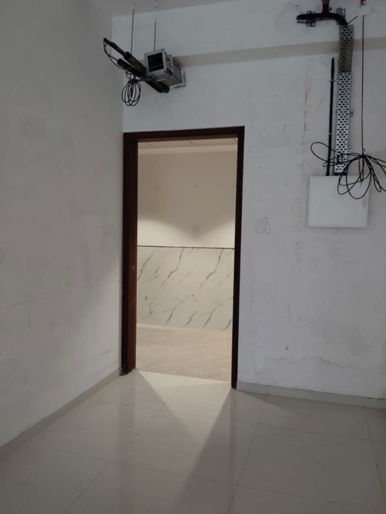 Room, kalpataru-summit Commercial Office Space 465 Sq.Ft. In Mulund West Mumbai 10665821