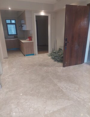 Living Room in 3 BHK Apartment at Signature Global City 63A, Sector 63a – for Rent
