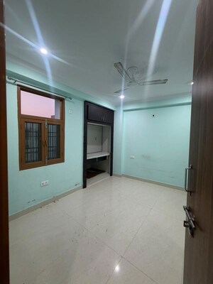 Room in 1 BHK Apartment at Palm Residency Chhatarpur, Chattarpur – for Rent