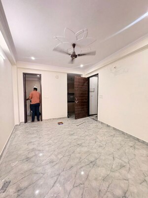 Room in 1 BHK Apartment at Palm Residency Chhatarpur, Chattarpur – for Rent