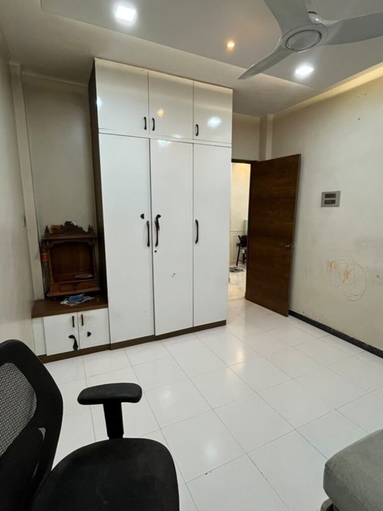 Kitchen, spring-meadows-co-operative-hosing-society 2 Bedroom 735 Sq.Ft. Apartment In Pimple Nilakh Pune 10665899
