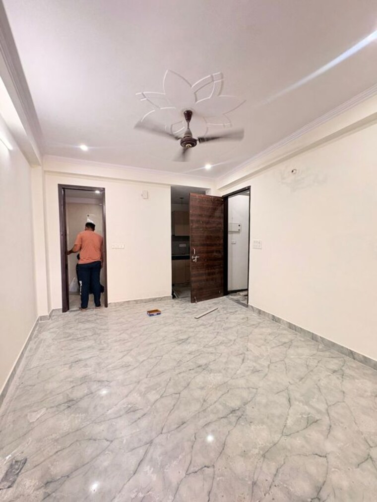 Room, palm-residency-chhatarpur 1 Bedroom 450 Sq.Ft. Apartment In Chattarpur Delhi 10665911