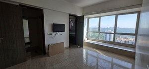 Room in 2 BHK Apartment at DB Woods, Goregaon East – for Rent