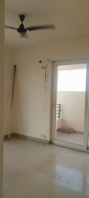 Room in 3 BHK Apartment at Puri Pranayam, Sector 82 – for Rent