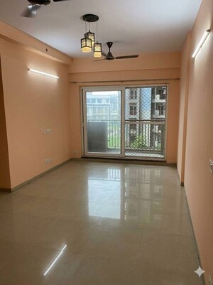 Room in 2 BHK Apartment at Shri Radha Sky Gardens, Sector 16b Greater Noida – for Rent