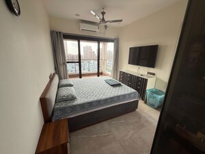 Bedroom in 3 BHK Apartment at Surbhi CHS Andheri West, Andheri West – for Rent