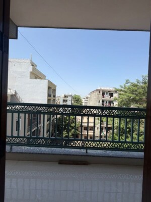 3 BHK Builder Floor For Rent in Chattarpur