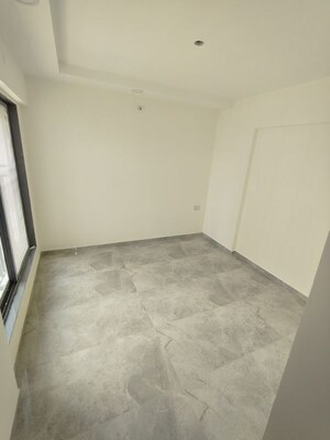 Room in 2 BHK Apartment at Ruturaj Classic, Nalasopara West – for Rent