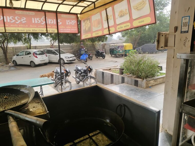 Kitchen, gota Commercial Shop 464 Sq.Ft. In Gota Ahmedabad 10664030