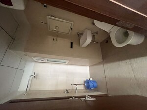 Bathroom in 2.5 BHK Builder Floor at Central Park Flower Valley, Sohna Sector 33 – for Sale