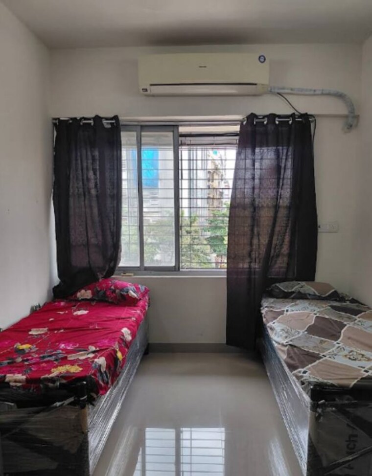 Bedroom, sector 15 Pg For Boys In Sector 15 10665980