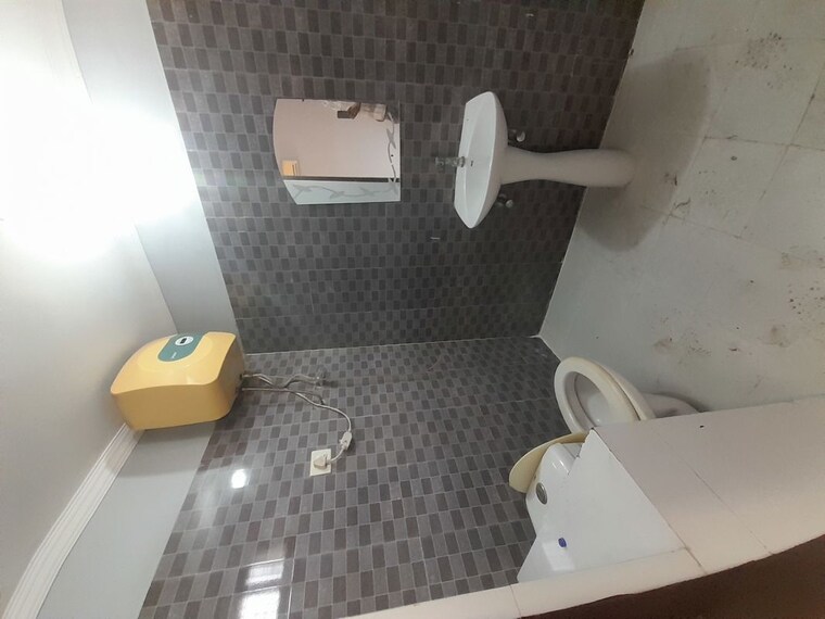 Bathroom, ambala highway 2 Bedroom 1152 Sq.Ft. Apartment In Ambala Highway Zirakpur 10665956