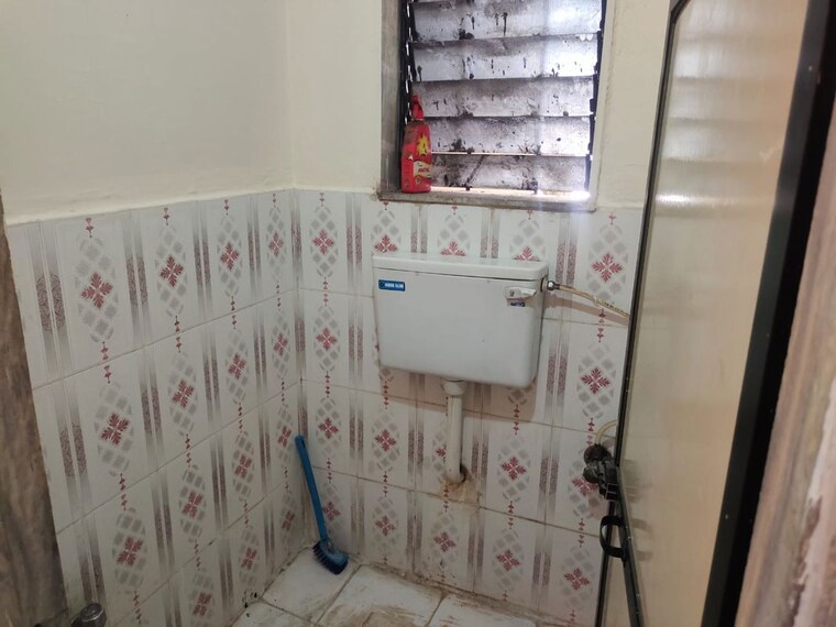 Bathroom, shiv-complex 1 Bedroom 644 Sq.Ft. Apartment In Ghansoli Navi Mumbai 10666069