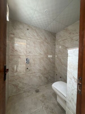 Bathroom in 3 BHK Apartment at Palm Residency Chhatarpur, Chattarpur – for Rent