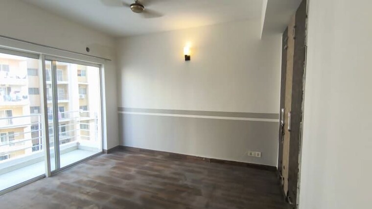 Room, paras-tierea 3 Bedroom 1285 Sq.Ft. Apartment In Sector 137 Noida 10666045