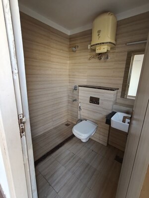 Bathroom in 3 BHK Apartment at BPTP Astaire Garden-Monet Floors, Sector 70a – for Rent