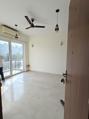 Room in 3 BHK Apartment at BPTP Astaire Garden-Monet Floors, Sector 70a – for Rent
