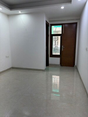 Room in 3 BHK Apartment at Palm Residency Chhatarpur, Chattarpur – for Rent