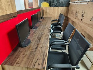  Office Space For Rent in Skanda Apartments Alambagh, Alambagh