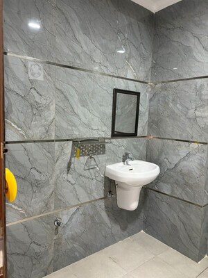 Bathroom in 3 BHK Apartment at Palm Residency Chhatarpur, Chattarpur – for Rent