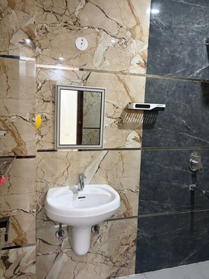 Bathroom in 3 BHK Apartment at Palm Residency Chhatarpur, Chattarpur – for Rent