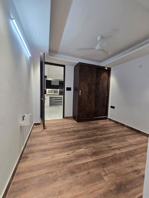 Room in 1 BHK Builder Floor at Saket – for Sale