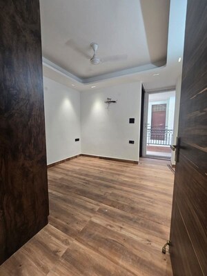 Room in 1 BHK Builder Floor at Saket – for Sale