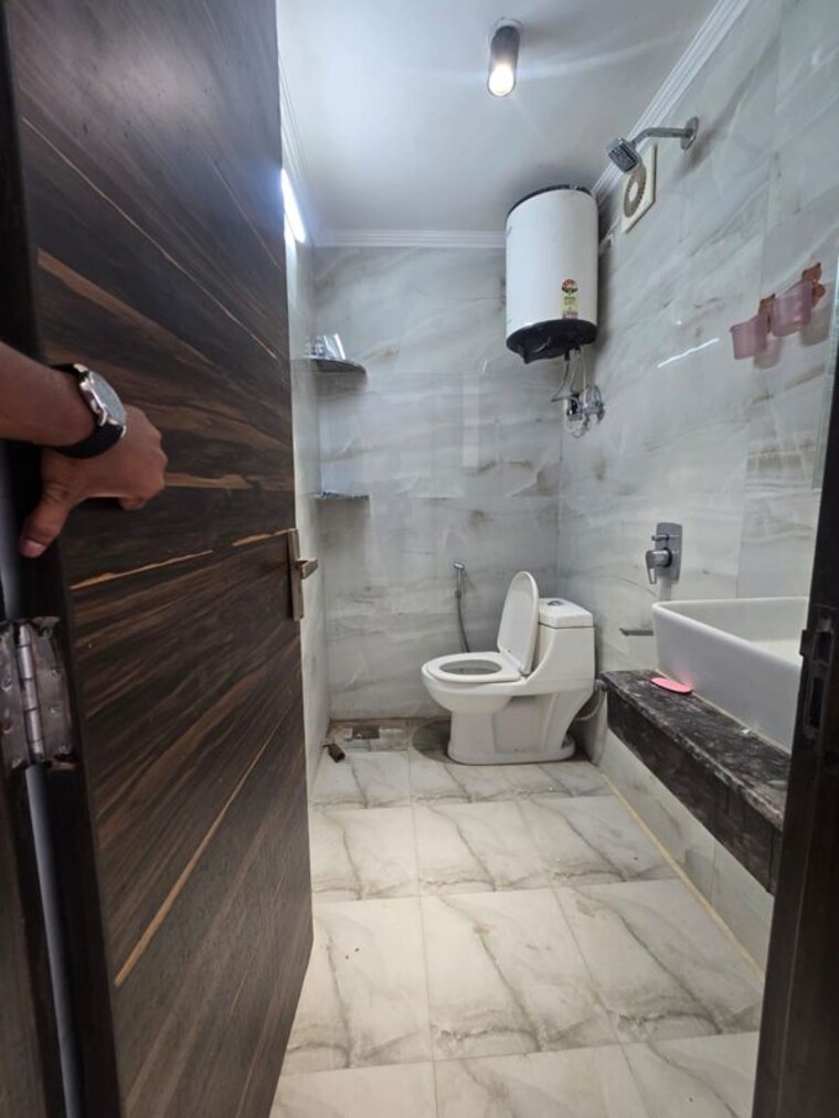 Bathroom, saket 1 Bedroom 580 Sq.Ft. Builder Floor In Saket Delhi 10666219