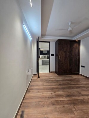 Room in 1 BHK Builder Floor at Saket – for Sale