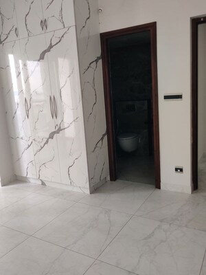 Room in 3 BHK Apartment at Sumadhura Olumpus, Nanakramguda – for Rent