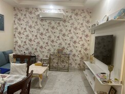 3.5 BHK +Builder Floor For Rent in Sector 15