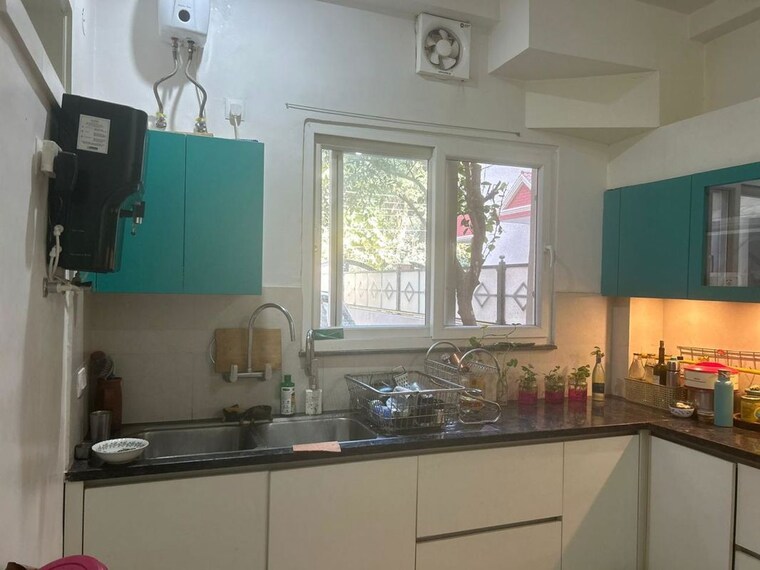 Kitchen, sector 15 3.5 Bedroom 2900 Sq.Ft. Builder Floor In Sector 15 Gurgaon 10666377