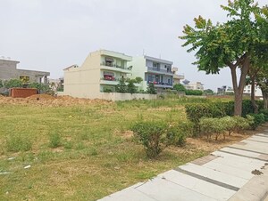  Plot – Exterior View View at DLF Central Square, North Mullanpur - for Sale