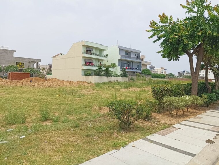 Exterior View, dlf-central-square  350 Sq.Yd. Plot In North Mullanpur Chandigarh 10666400