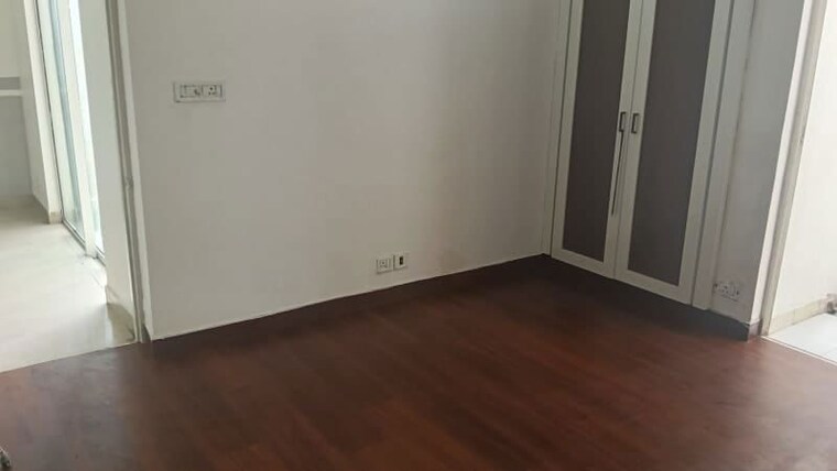 Room, paras-tierea 3 Bedroom 1265 Sq.Ft. Apartment In Sector 137 Noida 10666395