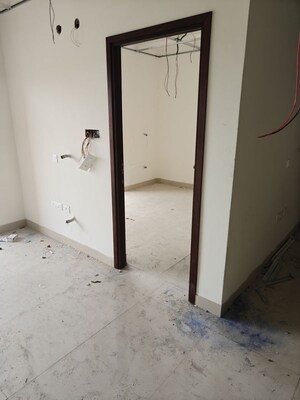 Room in 3 BHK Apartment at Origin Amogha, Kollur – for Rent