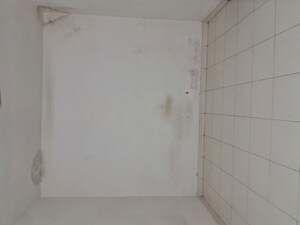 Room in 2 BHK Apartment at Kumar Padmalaya, Aundh – for Rent