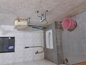 Bathroom in 2 BHK Apartment at Kumar Padmalaya, Aundh – for Rent