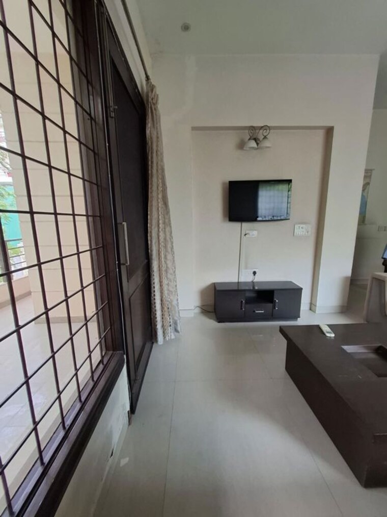 Kitchen, south city 1 2.5 Bedroom 1600 Sq.Ft. Builder Floor In South City 1 Gurgaon 10666433