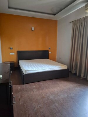 Bedroom in 2.5 BHK Builder Floor at South City 1 – for Rent