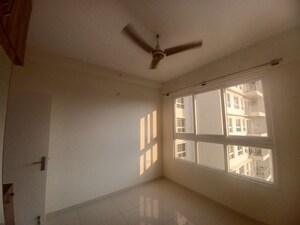 Room in 2 BHK Apartment at Godrej Aqua, International Airport Road – for Rent