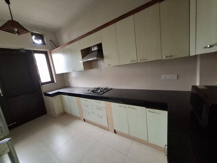 Kitchen, south city 1 3 Bedroom 1900 Sq.Ft. Builder Floor In South City 1 Gurgaon 10666449