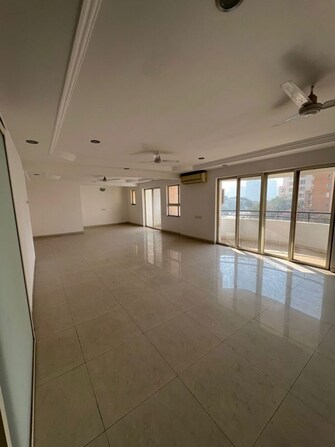 4 BHK +  2950 Sq.Ft. Apartment in Landmark Garden