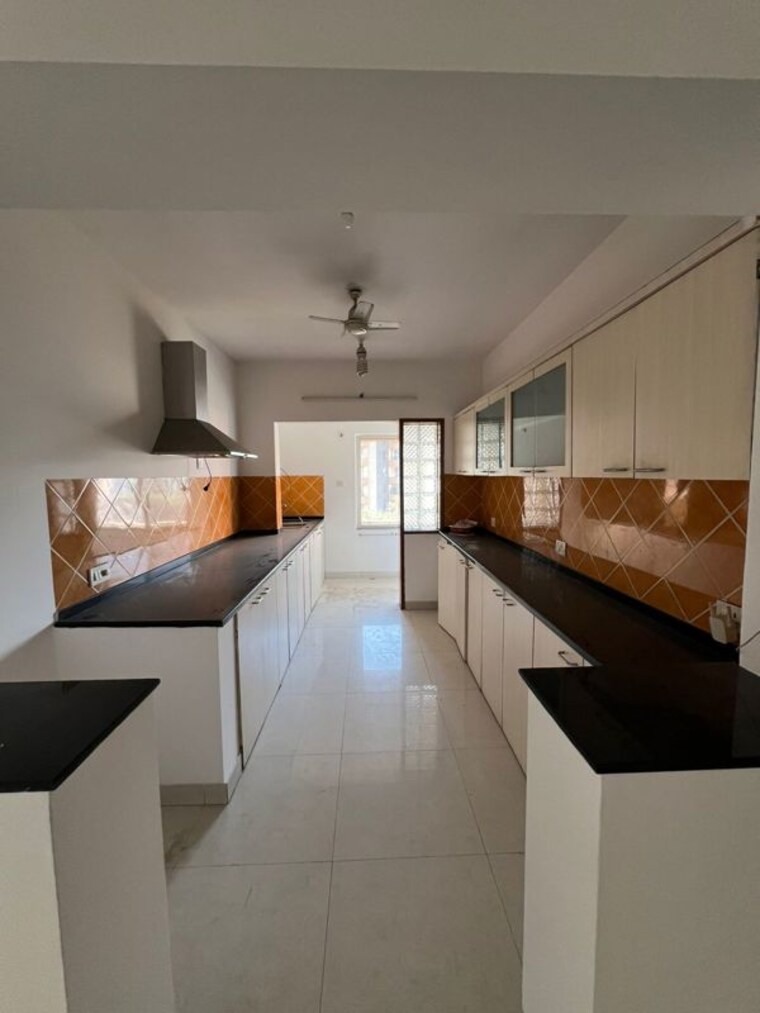 Kitchen, landmark-garden 4 Bedroom 2950 Sq.Ft. Apartment In Kalyani Nagar Pune 10666455