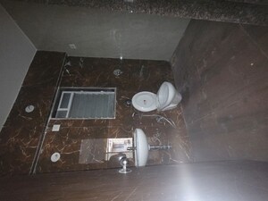 Furnished Amenities in 2 BHK Apartment at Avant Hillway, Goregaon East – for Rent
