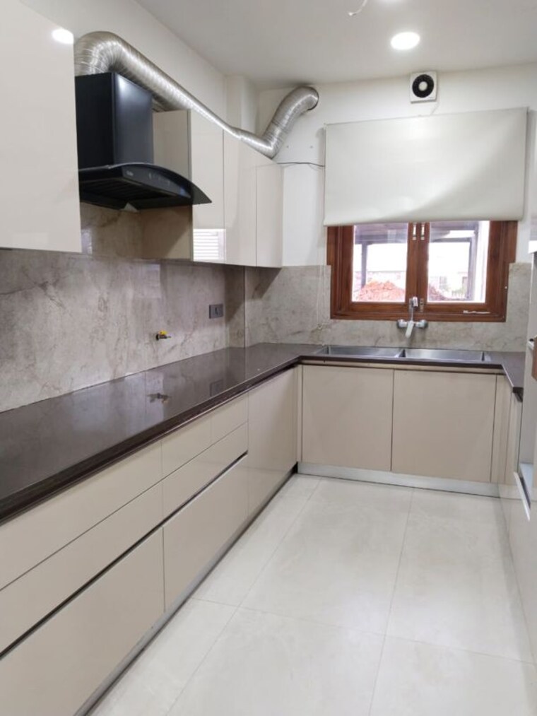 Kitchen, south city 1 3 Bedroom 1900 Sq.Ft. Builder Floor In South City 1 Gurgaon 10666506